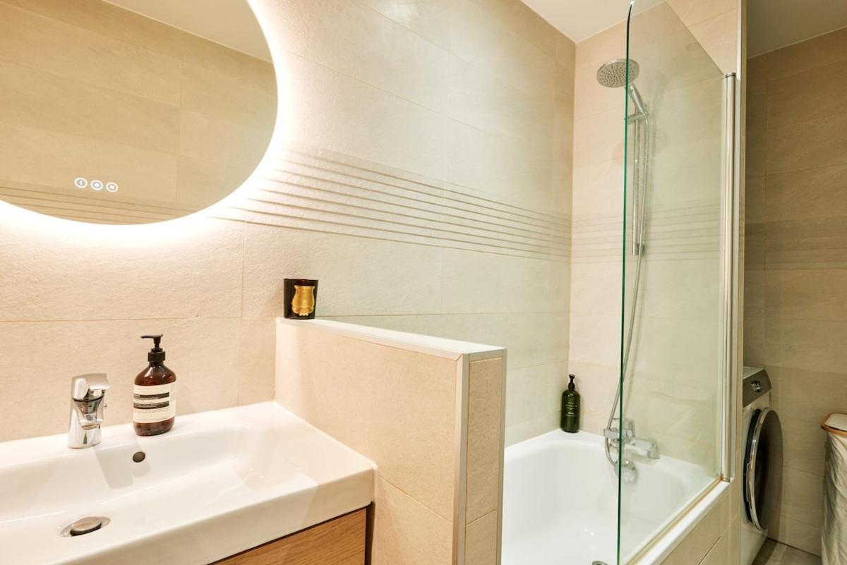 Apartment Saint-germain Flat - Le Bon Marche Paris